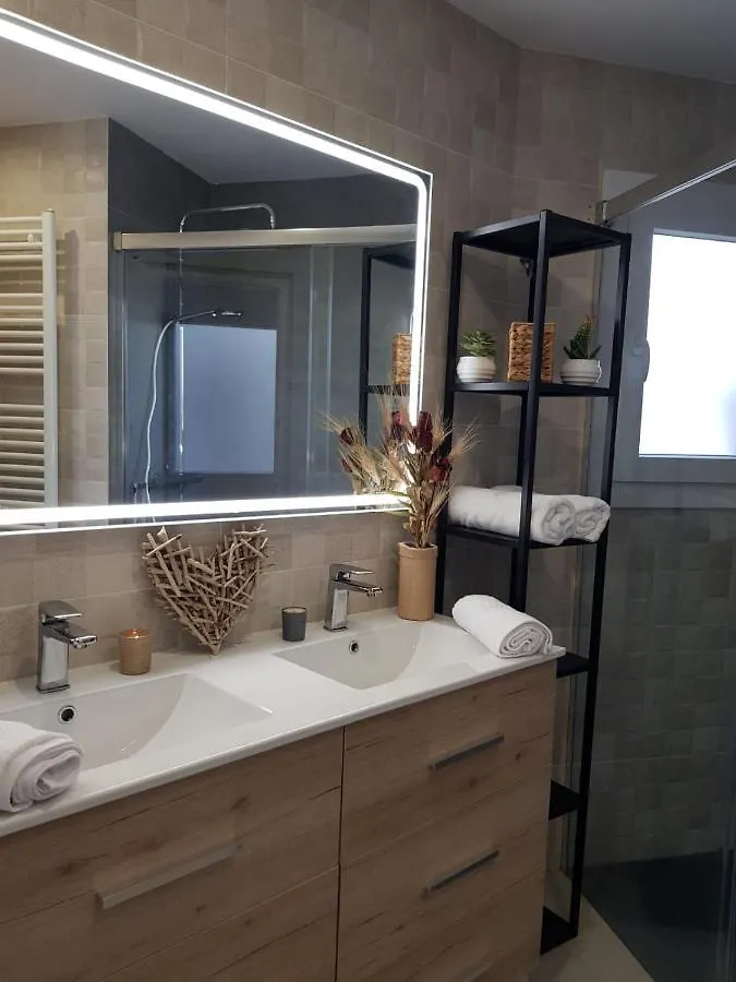 Apartaments L'Arc Палафружель 0*,